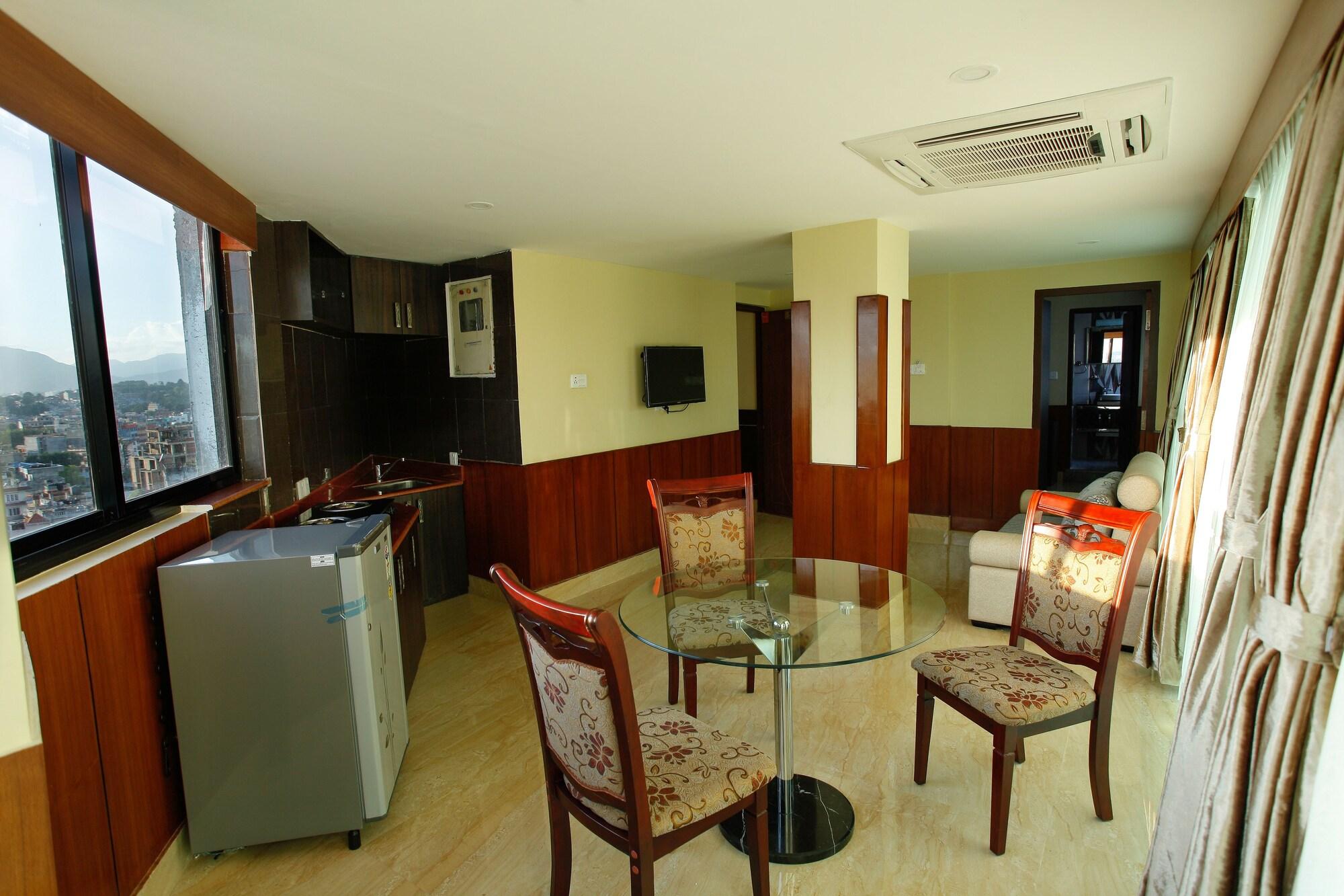 Hotel Meridian Suite Катманду Экстерьер фото