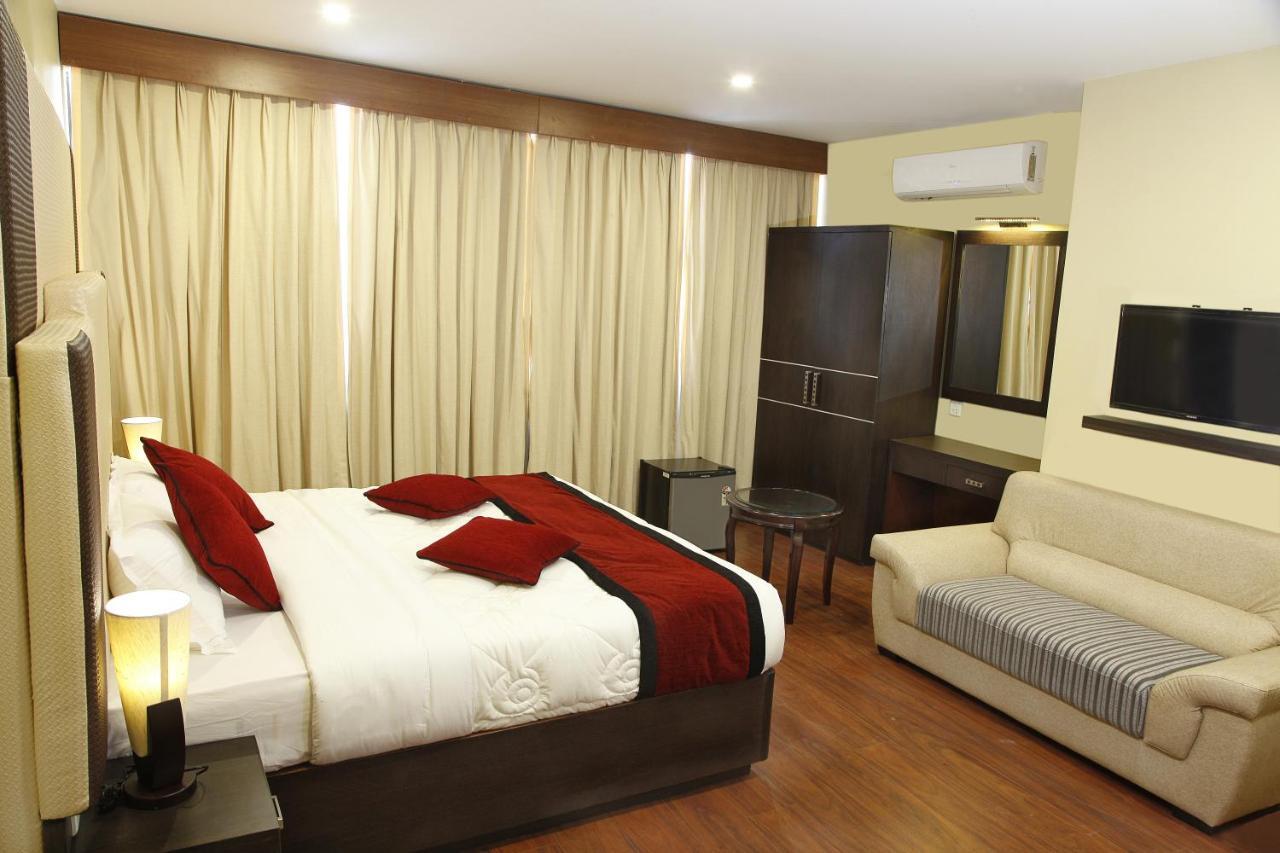 Hotel Meridian Suite Катманду Номер фото